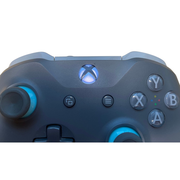 Microsoft Xbox One Wireless Controller Shock Turquoise Model 1708 - Picture 4 of 4